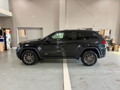 Used 2016  Jeep Grand Cherokee 4WD 4dr 75th Anniversary at J's Auto near Manchester&comma; IA