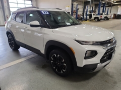 Used 2023  Chevrolet Trailblazer AWD 4dr LT at J's Auto near Manchester&comma; IA
