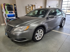 Used 2013  Chrysler 200 4d Sedan Touring at J's Auto near Manchester&comma; IA
