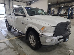 Used 2018  Ram 1500 4WD Crew Cab Laramie at J's Auto near Manchester&comma; IA