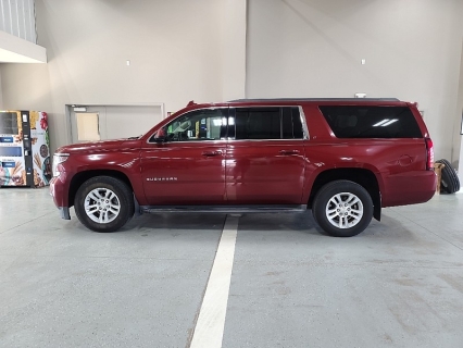 Used 2017 Chevrolet Suburban 4d SUV 4WD LT at J's Auto near Manchester, IA