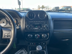 Used 2014  Jeep Patriot 4d SUV 4WD Latitude at J's Auto near Manchester&comma; IA