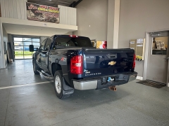Used 2007 Chevrolet Silverado 1500 4WD Crew Cab 143.5" LT w/1LT at J's Auto near Manchester, IA