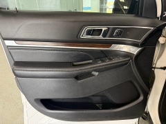 Used 2017  Ford Explorer 4d SUV 4WD Limited at J's Auto near Manchester&comma; IA