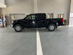 Used 2017 Nissan Frontier 4WD Crew Cab S at J's Auto near Manchester, IA