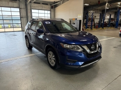 Used 2018  Nissan Rogue FWD at J's Auto near Manchester&comma; IA