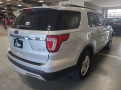 Used 2016  Ford Explorer 4d SUV 4WD XLT at J's Auto near Manchester&comma; IA