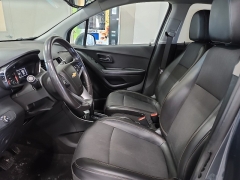 Used 2022  Chevrolet Trax AWD 4dr LT at J's Auto near Manchester&comma; IA