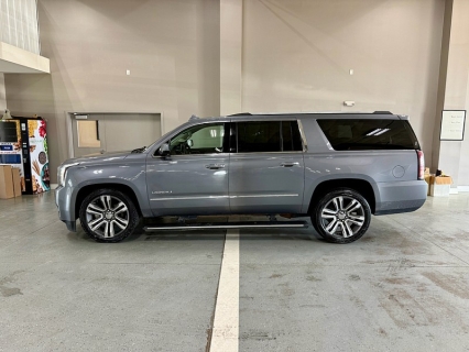 Used 2019 GMC Yukon XL 4d SUV 4WD Denali at J's Auto near Manchester, IA