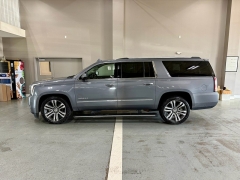  2019 GMC Yukon XL 4d SUV 4WD Denali at J's Auto near Manchester&comma; IA