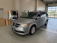 Used 2013  Dodge Grand Caravan 4d Wagon SXT at J's Auto near Manchester&comma; IA