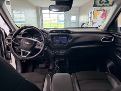 Used 2023  Chevrolet Trailblazer AWD 4dr LT at J's Auto near Manchester&comma; IA