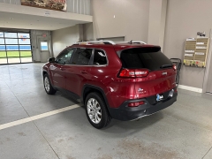 Used 2015  Jeep Cherokee 4d SUV 4WD Limited at J's Auto near Manchester&comma; IA