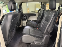 Used 2014  Chrysler Town & Country 4dr Wgn Touring-L at J's Auto near Manchester&comma; IA