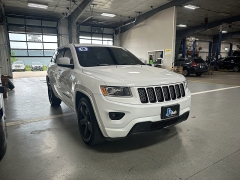 Used 2015 Jeep Grand Cherokee 4WD 4dr Altitude at J's Auto near Manchester, IA