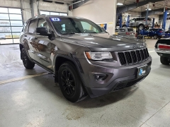 Used 2014  Jeep Grand Cherokee 4d SUV 4WD Limited Diesel at J's Auto near Manchester, IA