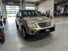Used 2005 Honda CR-V 4d SUV 4WD SE at J's Auto near Manchester, IA