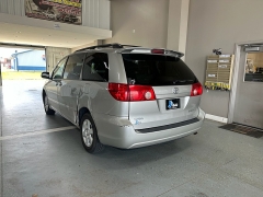 Used 2006 Toyota Sienna FWD (Natl) at J's Auto near Manchester, IA
