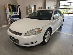 Used 2014  Chevrolet Impala Limited 4d Sedan LT at J's Auto near Manchester&comma; IA