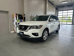 Used 2018 Nissan Pathfinder 4d SUV 4WD Platinum at J's Auto near Manchester, IA