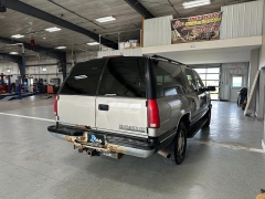 Used 1999 Chevrolet Suburban 1500 SUV 4WD at J's Auto near Manchester, IA