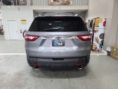 Used 2018  Chevrolet Traverse 4d SUV FWD LT Cloth w&sol;1LT at J's Auto near Manchester&comma; IA
