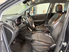 Used 2018  Chevrolet Trax 4d SUV AWD LT at J's Auto near Manchester&comma; IA