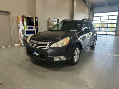 Used 2011 Subaru Outback 4d SUV i Prem AT All-Weather at J's Auto near Manchester, IA