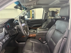 Used 2017  Chevrolet Tahoe 4d SUV 4WD Premier at J's Auto near Manchester&comma; IA