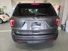 Used 2017 Ford Explorer 4d SUV 4WD XLT at J's Auto near Manchester, IA