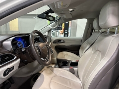 Used 2017 Chrysler Pacifica 4d Wagon Touring-L Plus at J's Auto near Manchester, IA