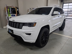 Used 2017  Jeep Grand Cherokee Limited 4x4 at J's Auto near Manchester&comma; IA
