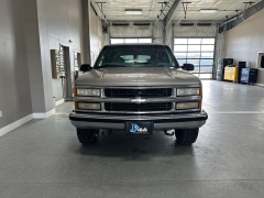 Used 1999 Chevrolet Suburban 1500 SUV 4WD at J's Auto near Manchester, IA