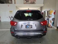 Used 2020  Nissan Pathfinder 4d SUV FWD SL at J's Auto near Manchester&comma; IA