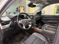 Used 2020  GMC Yukon 4d SUV 4WD SLE at J's Auto near Manchester&comma; IA