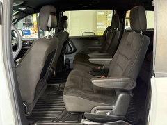 Used 2018  Dodge Grand Caravan SE Plus Wagon at J's Auto near Manchester&comma; IA