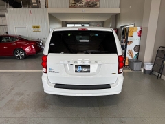 Used 2018  Dodge Grand Caravan SE Plus Wagon at J's Auto near Manchester&comma; IA