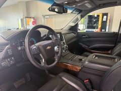 Used 2017  Chevrolet Tahoe 4d SUV 4WD Premier at J's Auto near Manchester&comma; IA