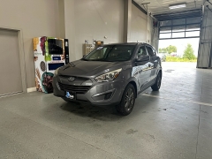 Used 2015 Hyundai Tucson 4d SUV FWD GLS at J's Auto near Manchester, IA
