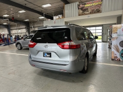 Used 2015 Toyota Sienna 5dr Van LE FWD (Natl) at J's Auto near Manchester, IA