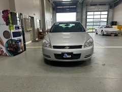 Used 2009 Chevrolet Impala 4d Sedan LT at J's Auto near Manchester, IA
