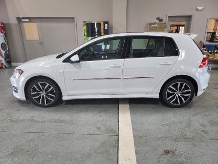 2015 Volkswagen Golf TSI SE
