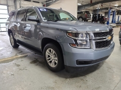 Used 2016  Chevrolet Suburban 4d SUV 4WD LT at J's Auto near Manchester&comma; IA