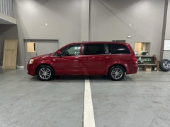 Used 2014 Dodge Grand Caravan 4dr Wgn SXT 30th Anniversary at J's Auto near Manchester, IA