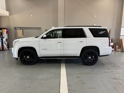 Used 2020 GMC Yukon 4d SUV 4WD SLE at J's Auto near Manchester, IA