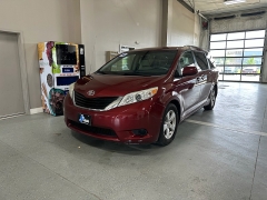 Used 2014 Toyota Sienna 5dr Van V6 LE FWD (Natl) at J's Auto near Manchester, IA
