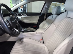 Used 2020  Genesis G70 2&period;0T RWD at J's Auto near Manchester&comma; IA