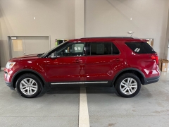  2019 Ford Explorer 4d SUV 4WD XLT V6 at J's Auto near Manchester&comma; IA