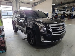 Used 2020  Cadillac Escalade 4d SUV 4WD Premium Luxury at J's Auto near Manchester, IA