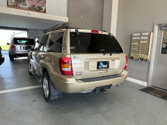 Used 2001 Jeep Grand Cherokee 4d SUV 4WD Limited V8 at J's Auto near Manchester, IA
